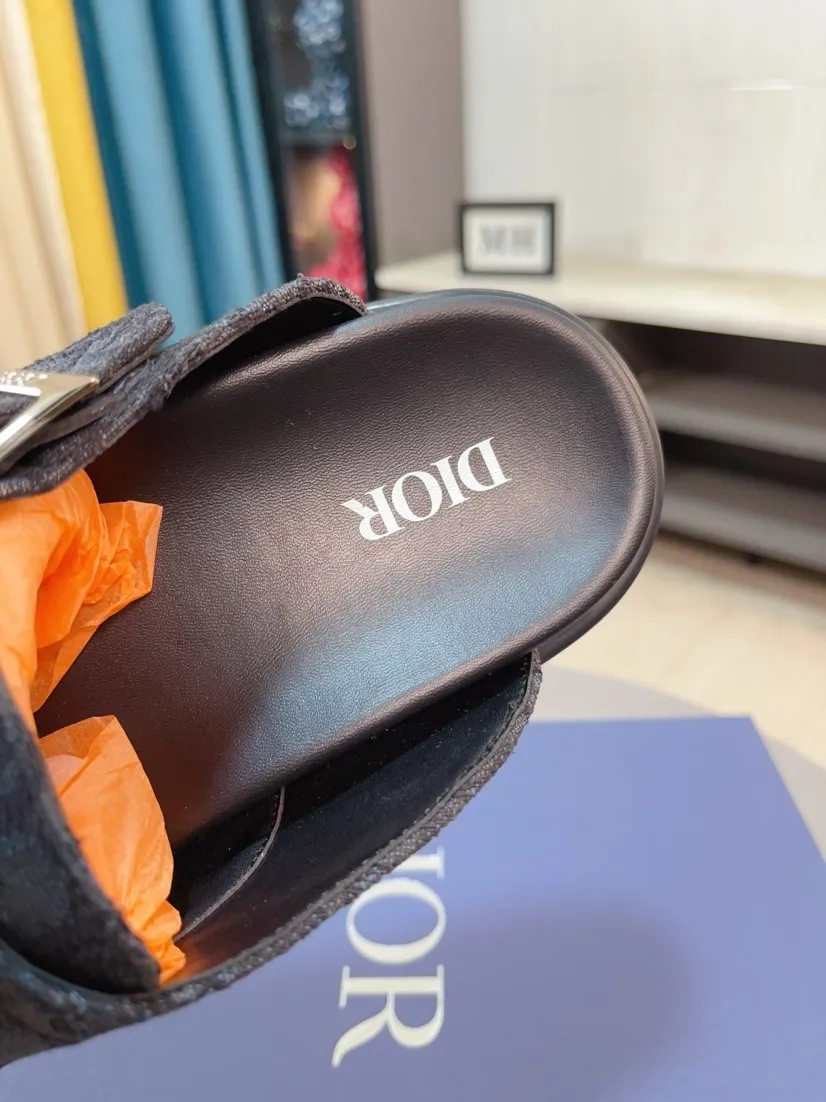 Men's shoes 💰380🌸🌸【Dior】Top purchasing agent 🇮🇹 Di Street Male God half drag counter synchronization, uppers imported from Italy with D logo fabric, high-quality complex splicing craftsmanship, soles: original soles specially provided by the original factory, exclusive event molded soles super comfortable, original factory single goods, 🔍🔍high quality, you can enter and exit the counter at will, welcome to compare, size number 38-45 (order 46)